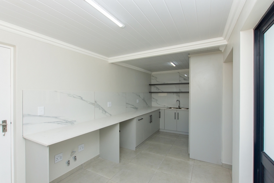 3 Bedroom Property for Sale in Vredenburg Western Cape